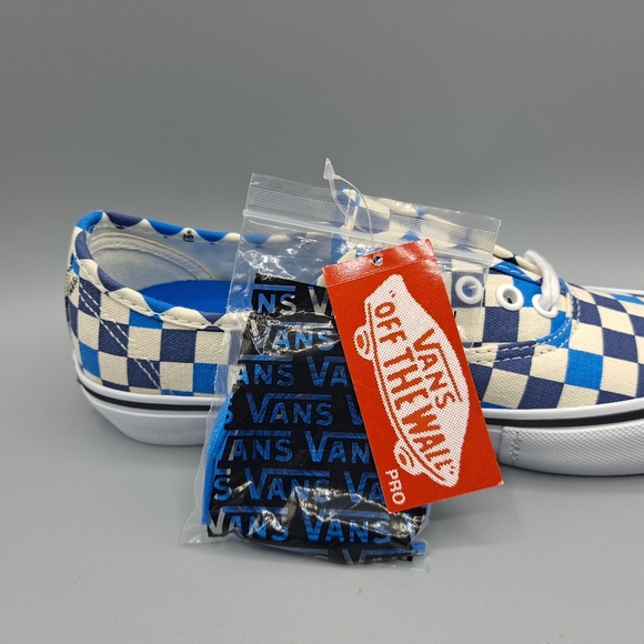 New Vans Authentic Pro Checkerboard Indigo Blue Classic White Men 7= Women's 8.5 - Picture 2 of 11